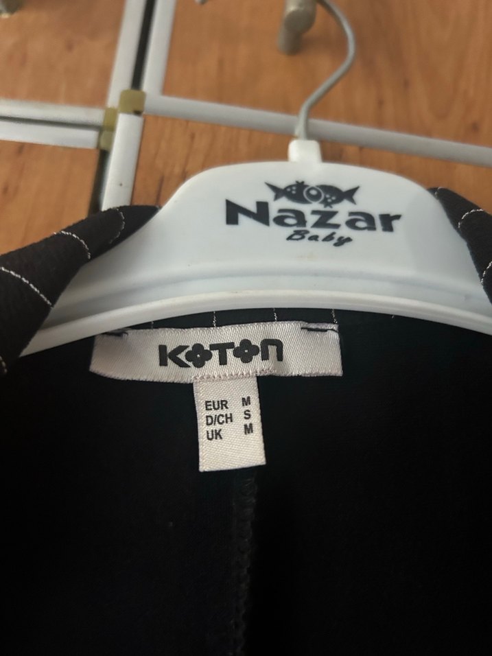 Düğmeli Siyah Çizgili Kadın Elbise - Görsel 2