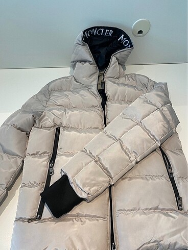 Diğer Moncler mont unisex m beden