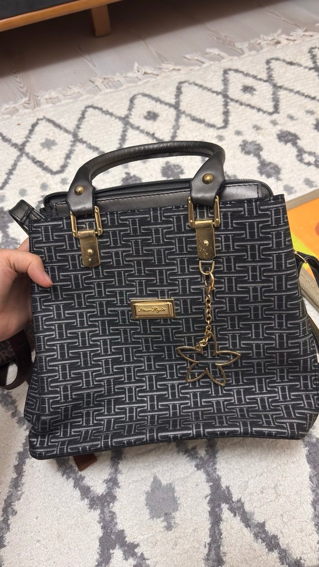 Gri Yılan Desenli Deri Kadın Çanta sıfırdır hiç kullanılmadı - Görsel 4