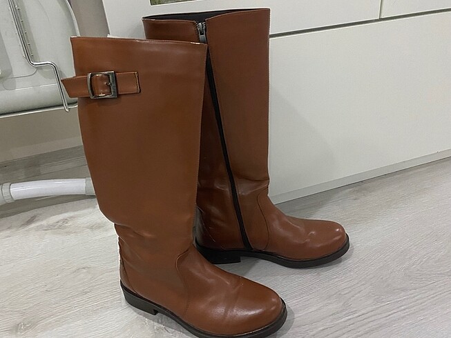 Kahverengi uzun rahat çizme
