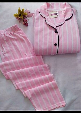 Düğmeli uzun kollu Pijama Takımları ????