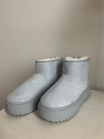 Bershka BERSHKA BEBEK MAVİSİ YÜKSEK TABALI UGG