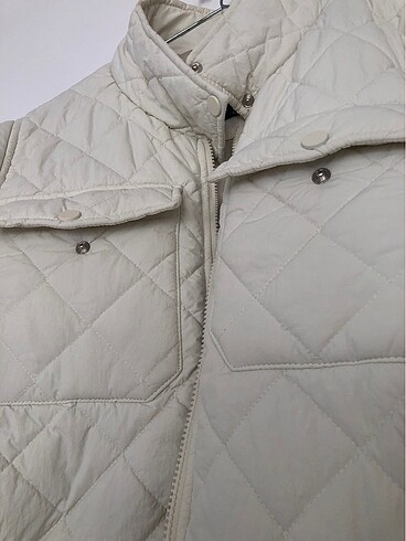 LC Waikiki Kapitone krem rengi mont yelek