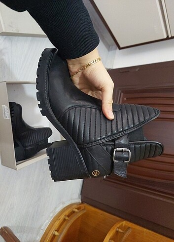 39 Beden siyah Renk Mammamia bot