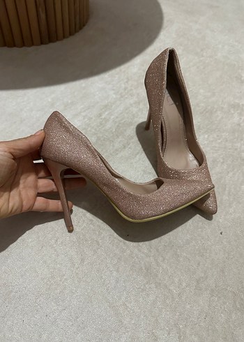inci Bej Parlak Stiletto Kadın Topuklu Ayakkabı