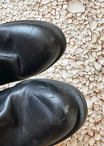 Zara Kadın Siyah Deri Dizüstü Çizme
