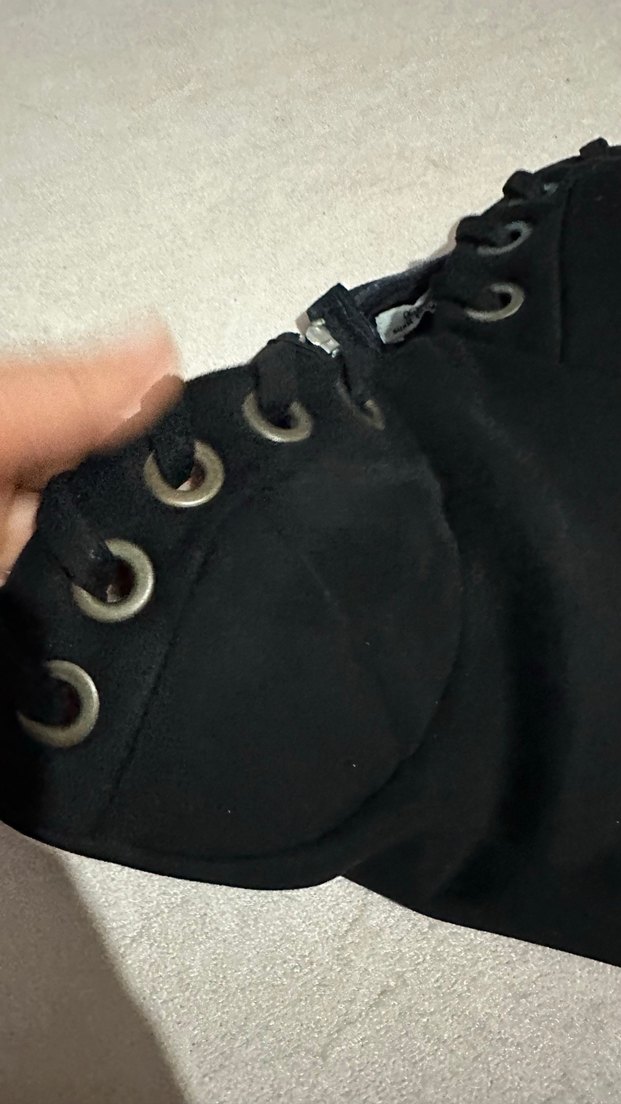 Düğmeli Siyah Gotik Straplez Bustiyer - Görsel 3