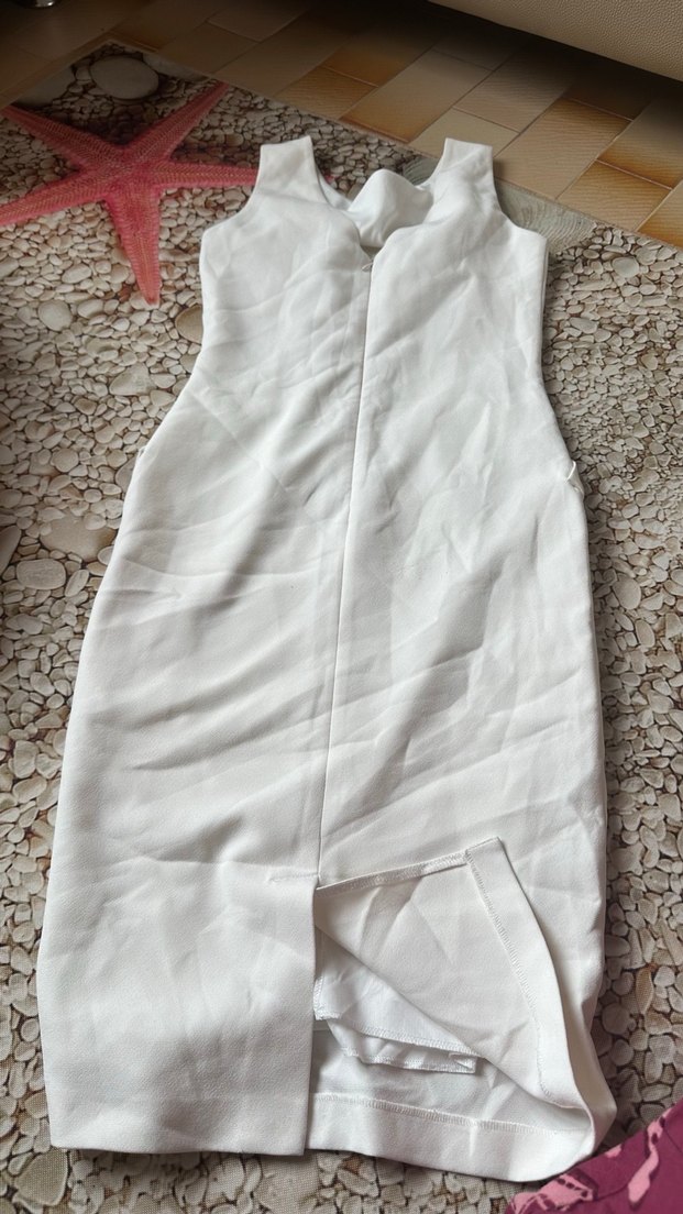 Beyaz Kuşaklı Uzun Kalem Elbise - Görsel 2