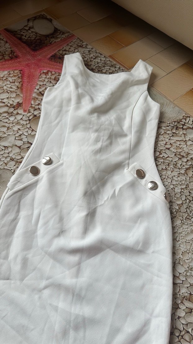 Beyaz Kuşaklı Uzun Kalem Elbise - Görsel 4