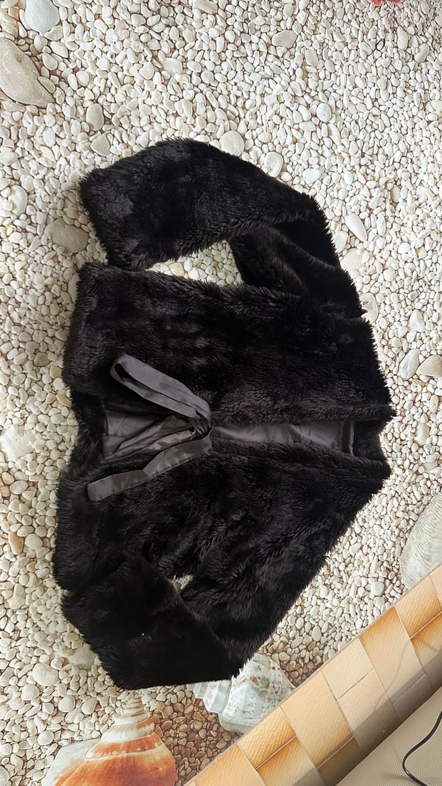 Kürk Detaylı Siyah Mini Kadın Ceket - Görsel 3