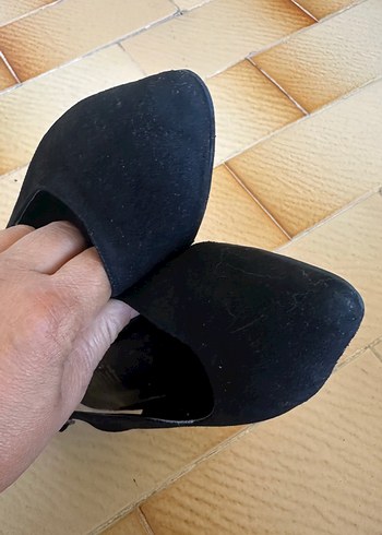 Zara Siyah Süet Tokalı Topuklu Kadın Ayakkabı