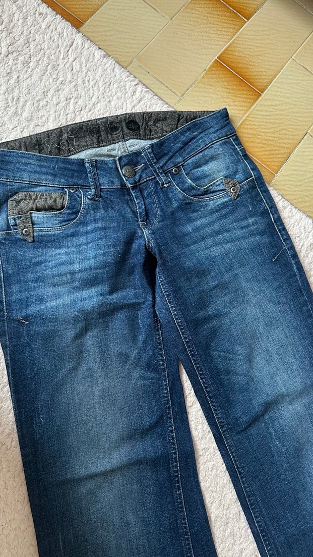 Koyu Mavi Yıkamalı Denim Jean — görsel 3/10