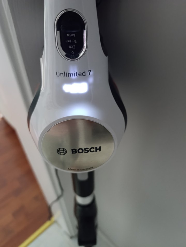 Bosch Kablosuz Dikey Elektrikli Süpürge - Görsel 2