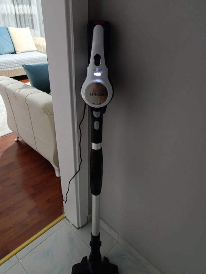 Bosch Kablosuz Dikey Elektrikli Süpürge - Görsel 3