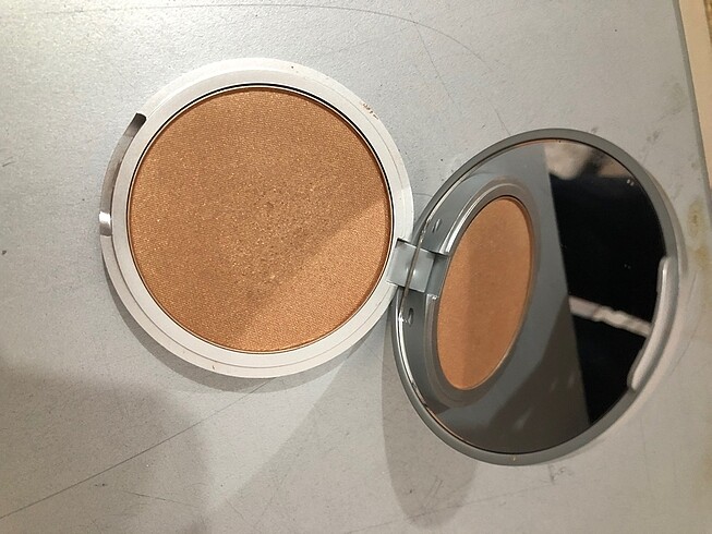 Beden Bronzer