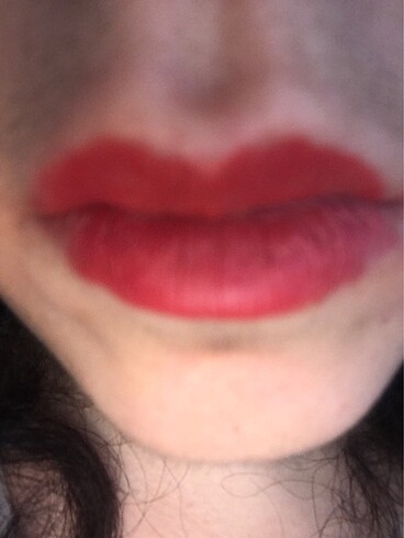 Beden kırmızı Renk Frapan 01 lipstick ruj