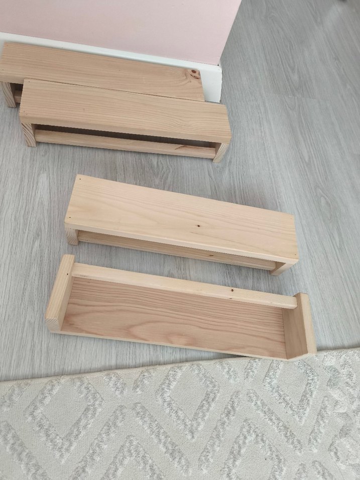 Bej Ahşap Çocuk Rafı - Görsel 2