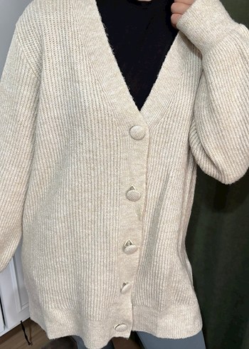 Bej V Yakalı Örgü Kadın Hırka - Görsel 4