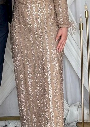 İnci İşlemeli Bej Uzun Abiye Elbise - Görsel 4