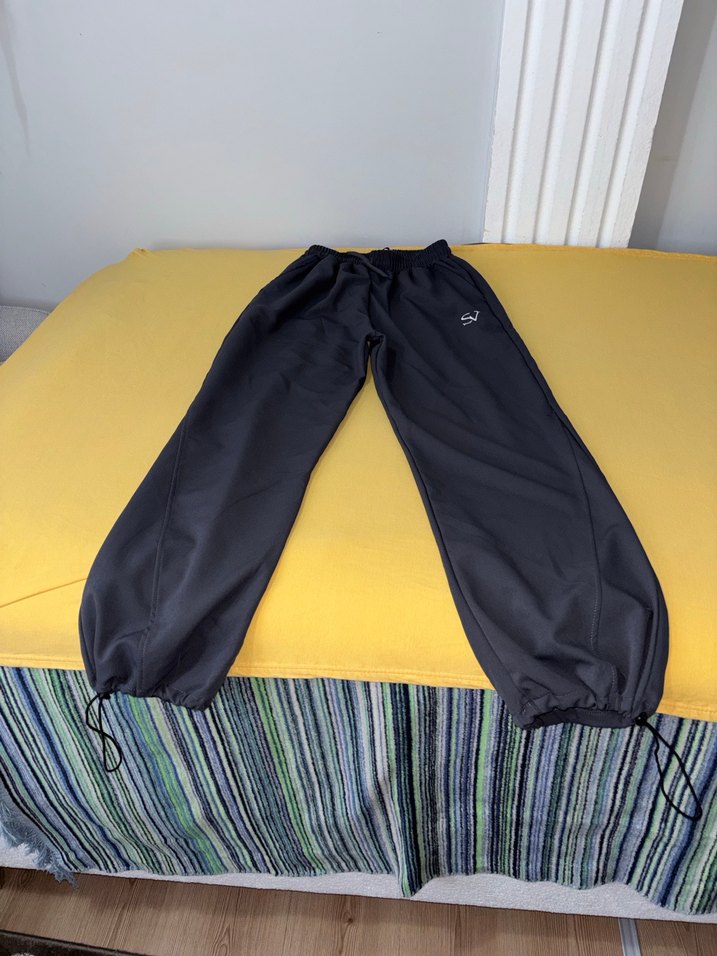 Siyah Kadın Rahat Kesim Eşofman Altı - Görsel 4