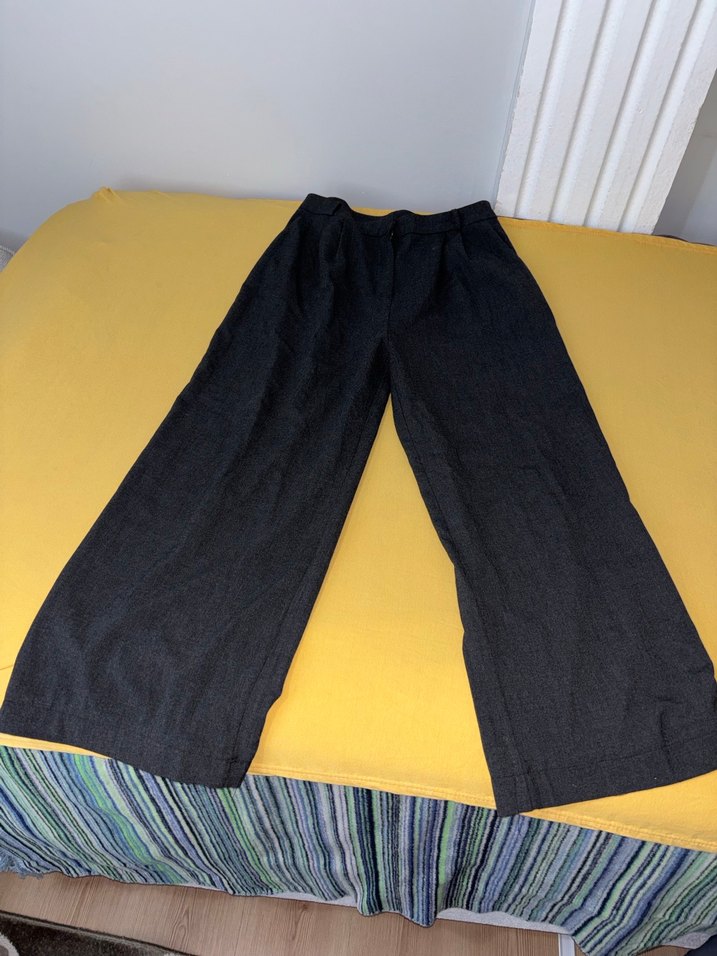 Gri Pileli Salaş Kadın Kumaş Pantolon - Görsel 3