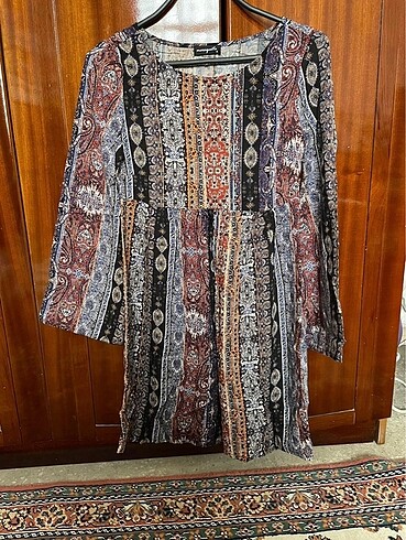 Etnik desenli elbise