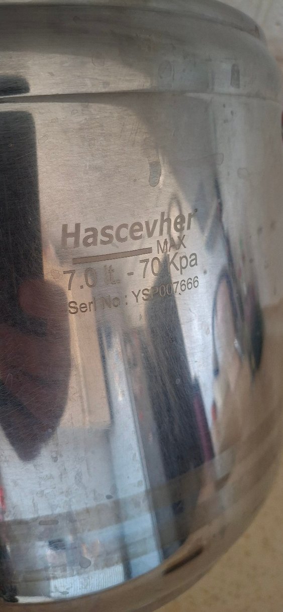 Kırmızı Saplı Düdüklü Tencere - Görsel 2