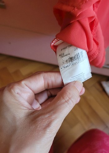 s Beden kırmızı Renk Dantel Detaylı Nar Çiçeği Kolsuz Bluz