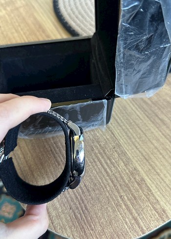 Beden Emporio Armani Gri Modern Klasik Erkek Saati