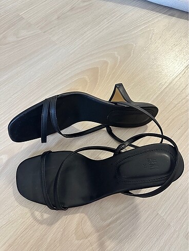 37 Beden siyah Renk H&M topuklu ayakkabı
