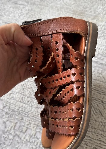 Kahverengi Deri Çocuk Sandalet - Görsel 3