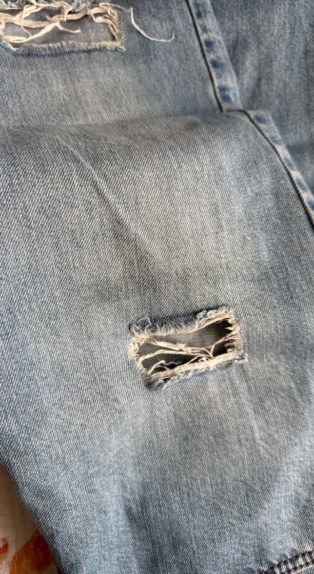 Düğmeli Yırtık Detaylı Kadın Kot Şort - Görsel 5