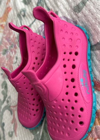 Decathlon Kız Bebek Nabaiji Havuz Deniz Ayakkabısı