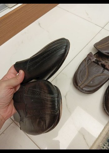 Erkek Siyah Yılan Desenli Tokalı Ev Terliği - Görsel 3