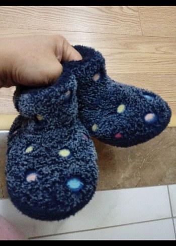 Renkli Nakışlı Kız Çocuk Ev Terliği 27.28 - Görsel 4