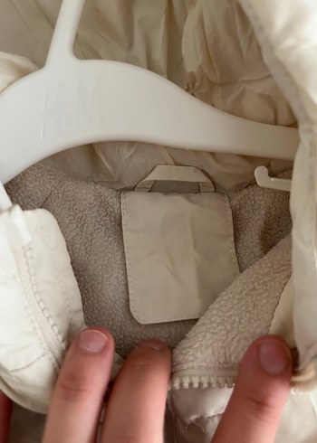 Zara Beyaz Kapüşonlu Fermuarlı mont - Görsel 2