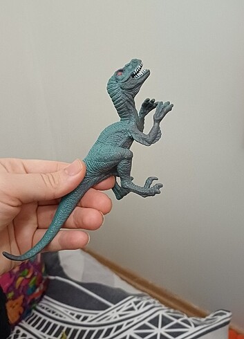 Oyuncak dinozor 