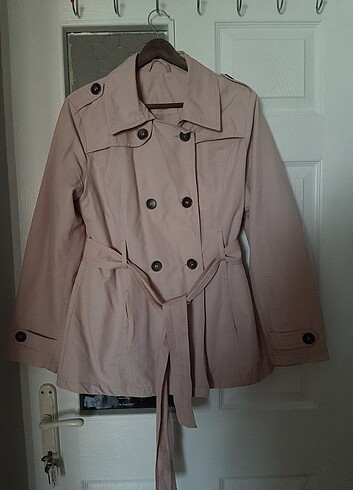 trenchcoat