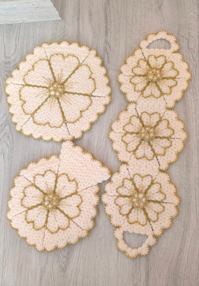 Altıgen ve Çiçek Desenli Örgü Takımı - Görsel 2