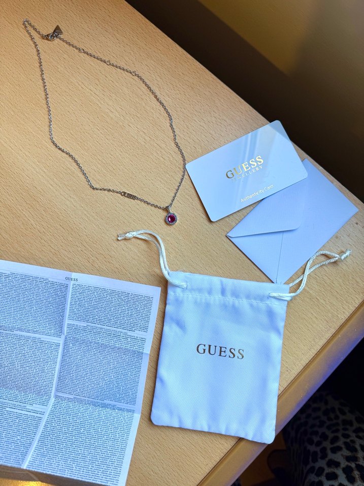 GUESS Renkli Taşlı Gümüş Kolye - Görsel 2