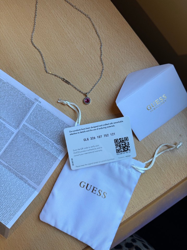 GUESS Renkli Taşlı Gümüş Kolye - Görsel 4