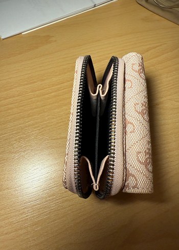 Guess Cüzdan - Görsel 4