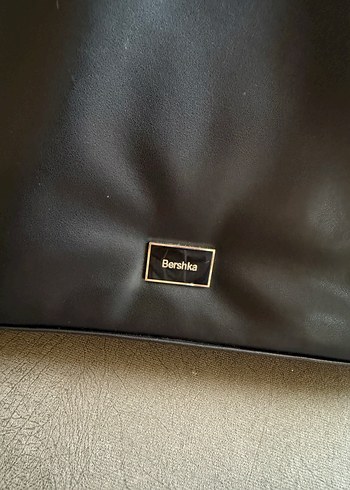 Bershka Siyah Deri Büyük Kol Çantası - Görsel 5