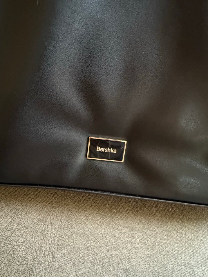 Bershka Siyah Deri Büyük Kol Çantası - Görsel 5
