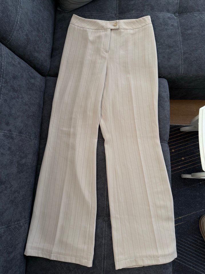 Düğmeli Bej Kadın Kumaş Pantolon - Görsel 2