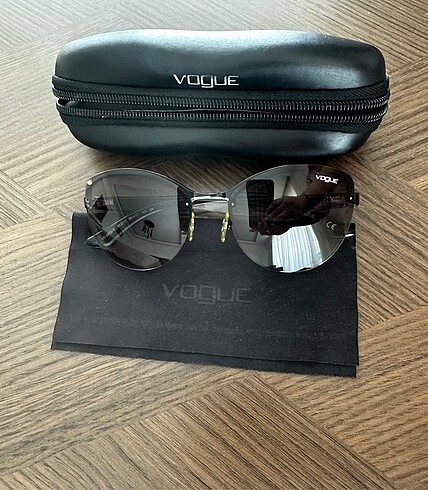 Vouge kadın güneş gözlüğü