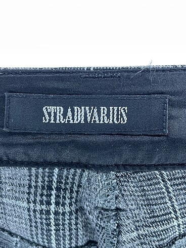 universal Beden çeşitli Renk Stradivarius Düz Kesim %70 İndirimli.