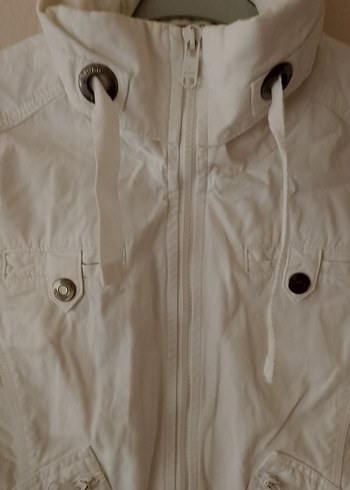 Düğmeli Beyaz Kadın Ceket - Görsel 2