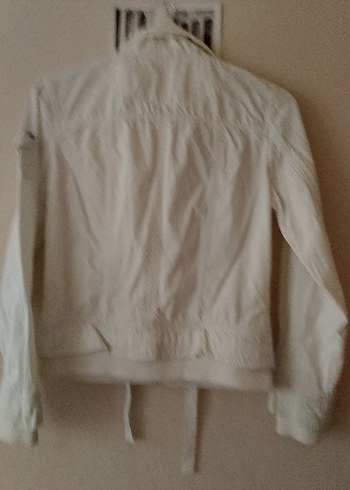 Düğmeli Beyaz Kadın Ceket - Görsel 3