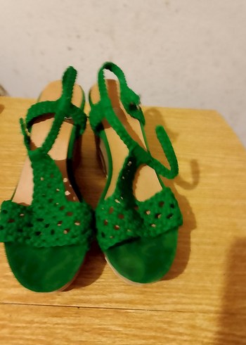 Yeşil Süet Dolgu Topuklu Bohem Sandalet - Görsel 2